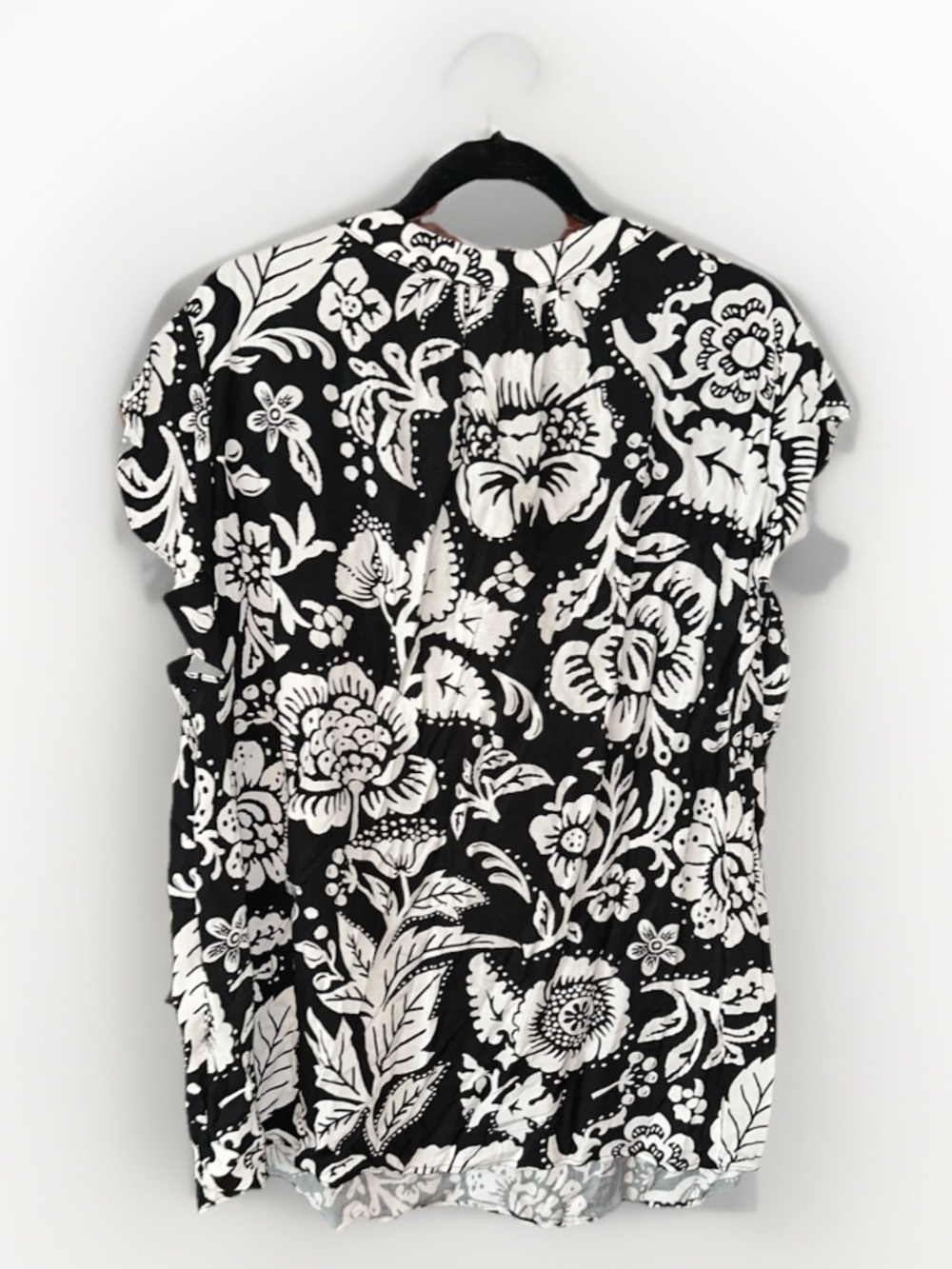 Jones New York JNY Womens 3X Black White Floral V-Neck Faux Wrap Blouse NWT - Picture 4 of 4
